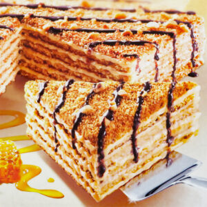 Marlenka Honey Cake